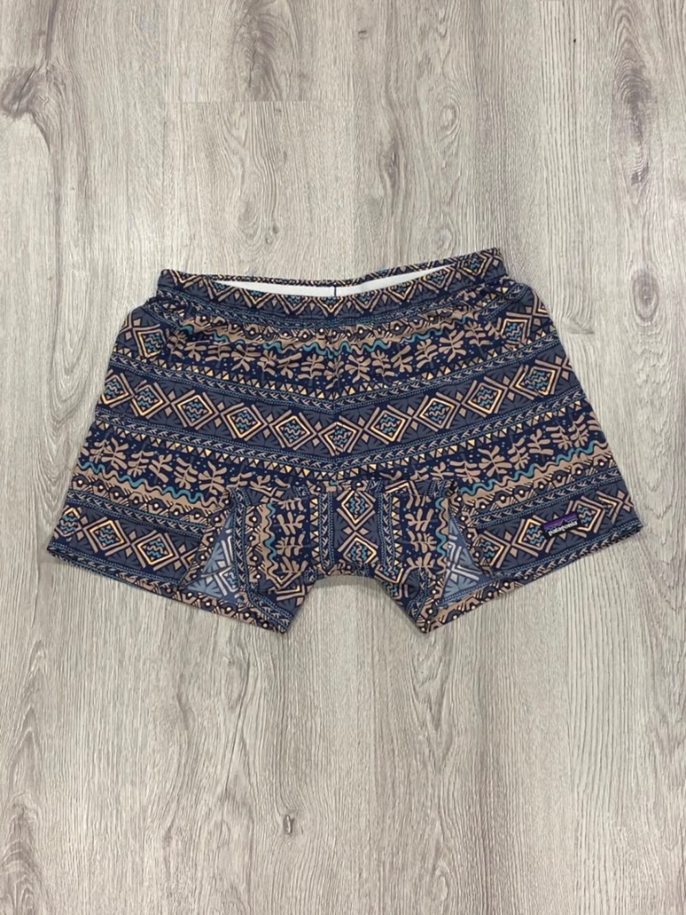 Patagonia Baggies Shorts Womens Size S Blue Tribal Geometric Print